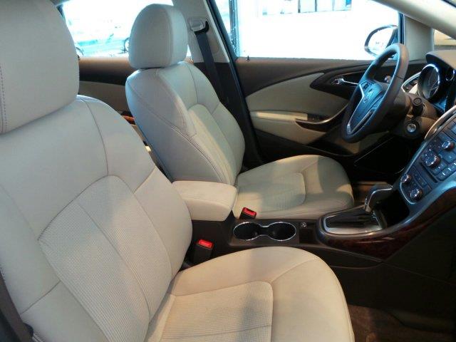 Buick Verano 2013 photo 13