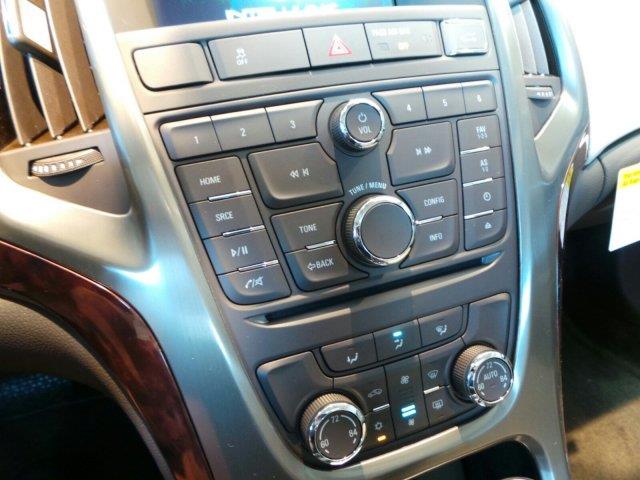 Buick Verano 2013 photo 8