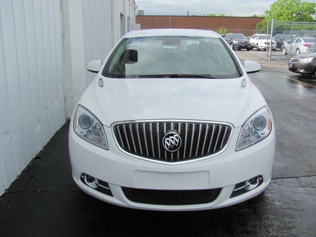 Buick Verano 2013 photo 7