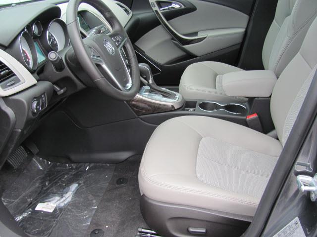 Buick Verano 2013 photo 7