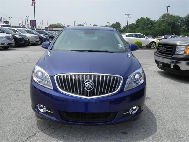 Buick Verano 2013 photo 2