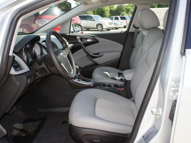 Buick Verano 2013 photo 4