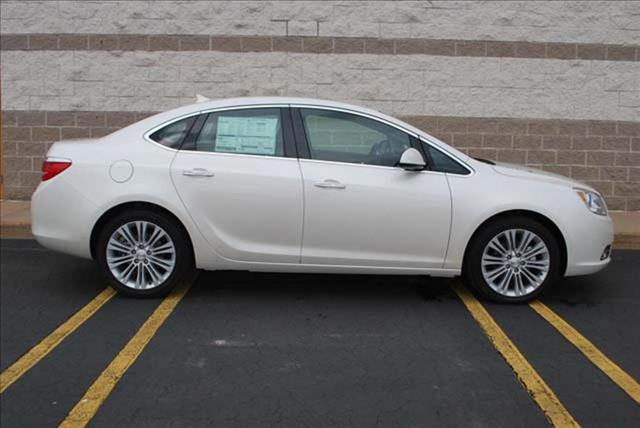 Buick Verano 2013 photo 1