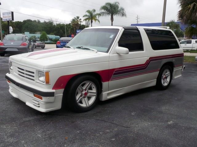 Chevrolet Blazer 1984 photo 2