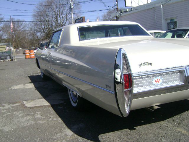 Cadillac Allante 1967 photo 1