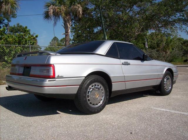 Cadillac Allante 1987 photo 2