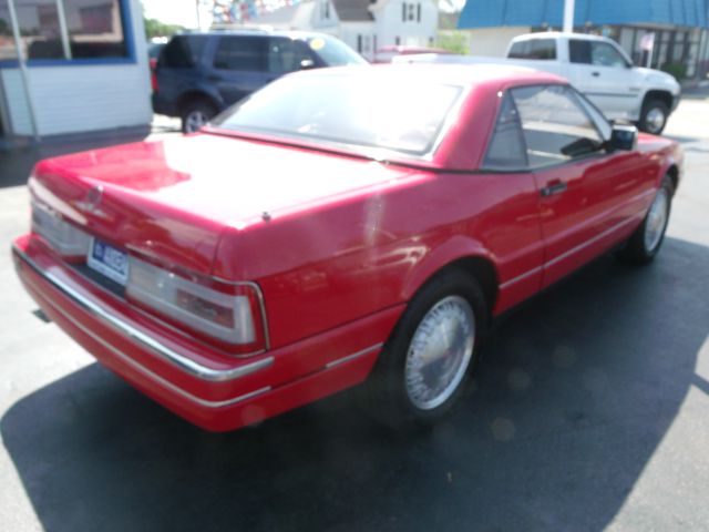 Cadillac Allante 1989 photo 0