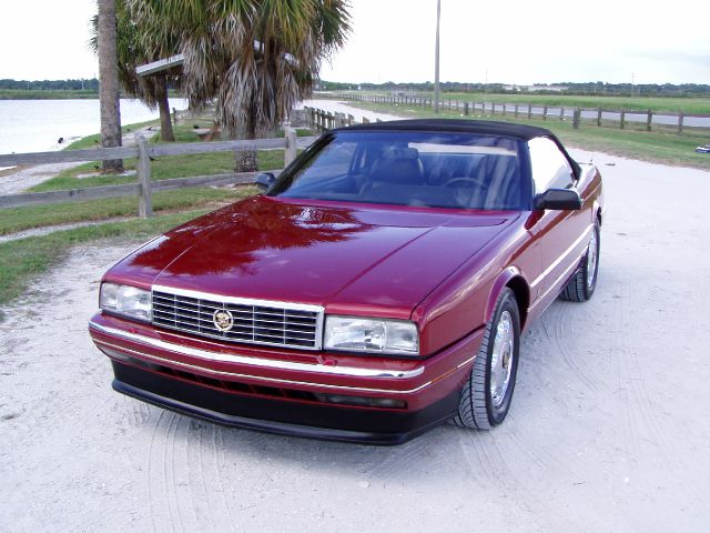 Cadillac Allante 1993 photo 2