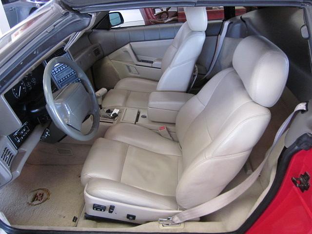 Cadillac Allante 1993 photo 2