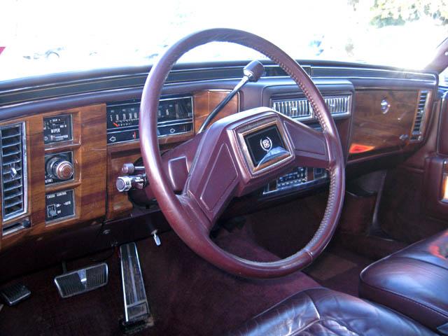 Cadillac Brougham 1987 photo 4