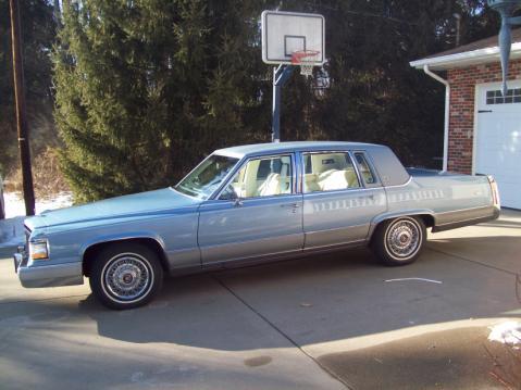 Cadillac Brougham 1991 photo 2