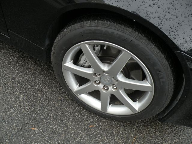 Cadillac CTS-V 2004 photo 3