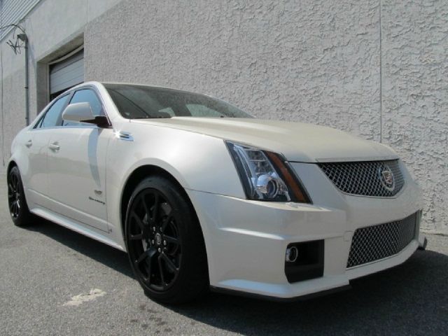 Cadillac CTS-V 2009 photo 2