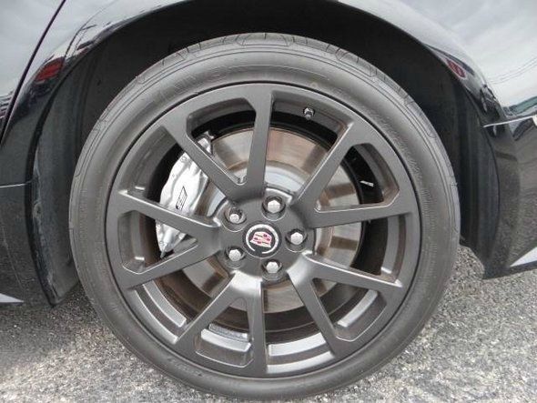 Cadillac CTS-V 2009 photo 12