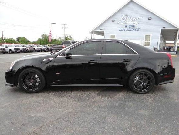 Cadillac CTS-V 2009 photo 26