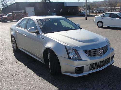 Cadillac CTS-V 2010 photo 2