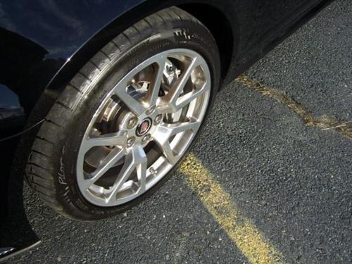 Cadillac CTS-V 2010 photo 3