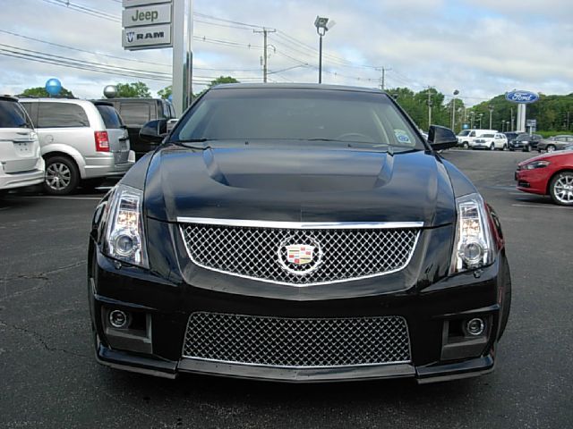 Cadillac CTS-V 2011 photo 13