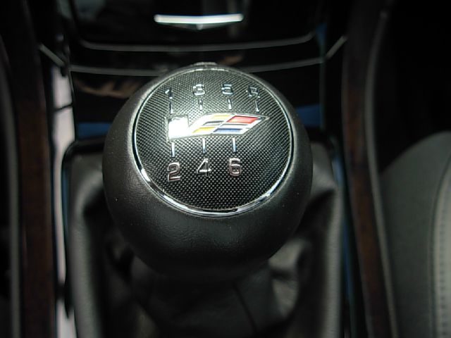 Cadillac CTS-V 2011 photo 5
