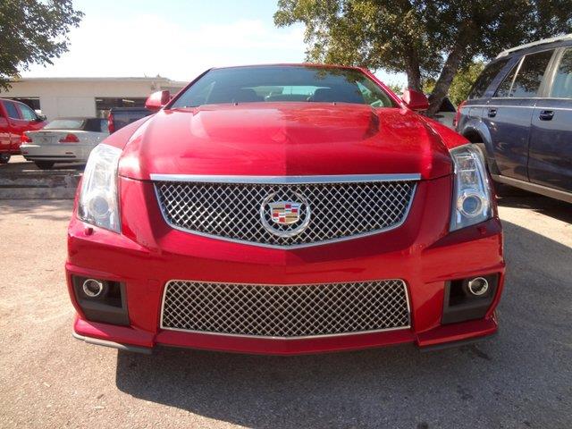 Cadillac CTS-V 2011 photo 1