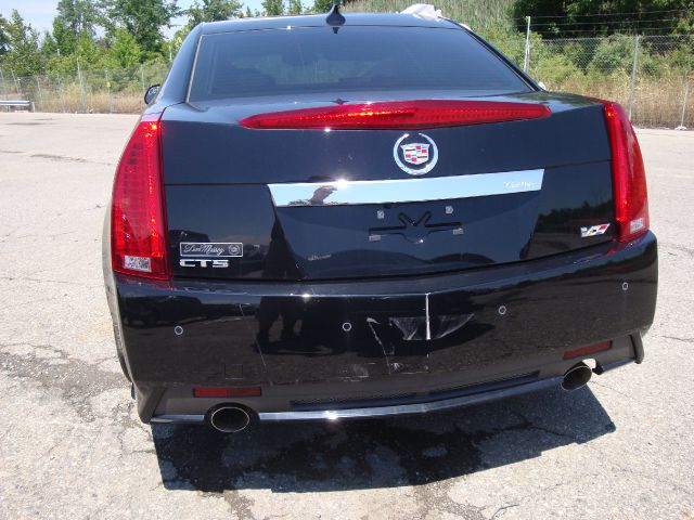 Cadillac CTS-V 2012 photo 1
