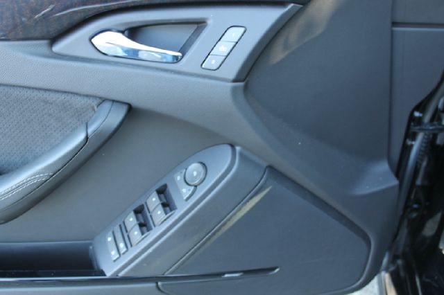 Cadillac CTS-V 2012 photo 3