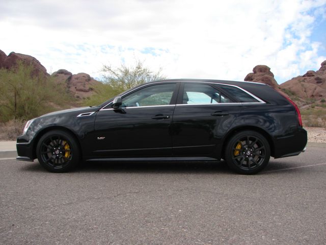 Cadillac CTS-V 2012 photo 3