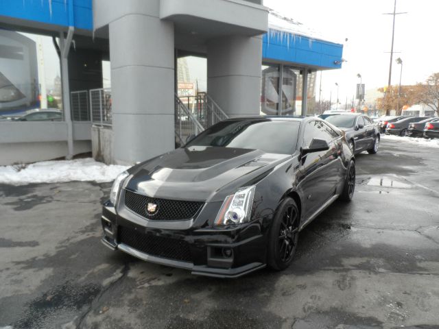 Cadillac CTS-V 2012 photo 2