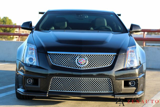 Cadillac CTS-V 2012 photo 1