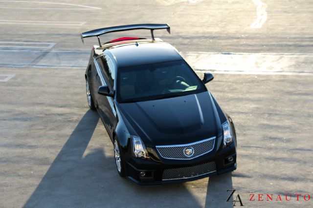 Cadillac CTS-V 2012 photo 4