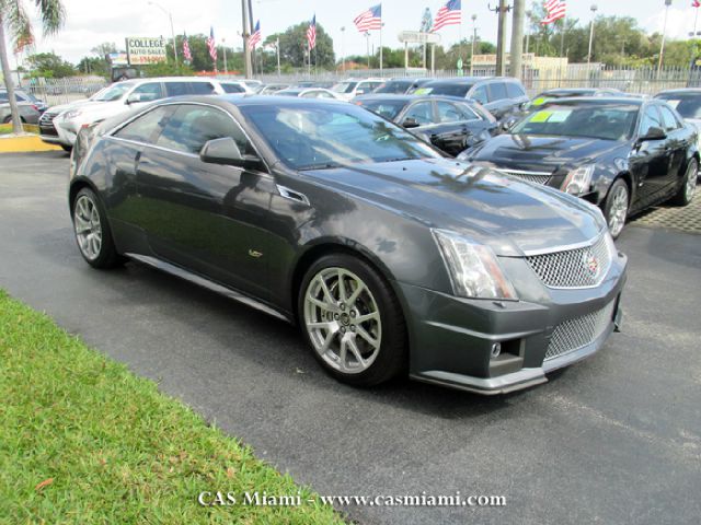 Cadillac CTS-V 2013 photo 2