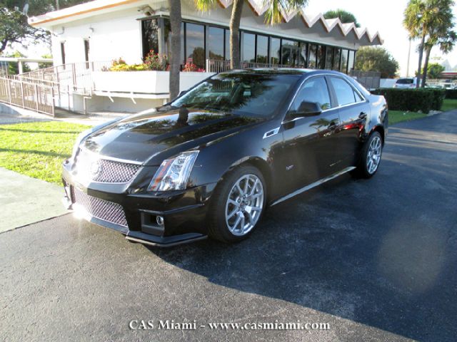 Cadillac CTS-V 2013 photo 1