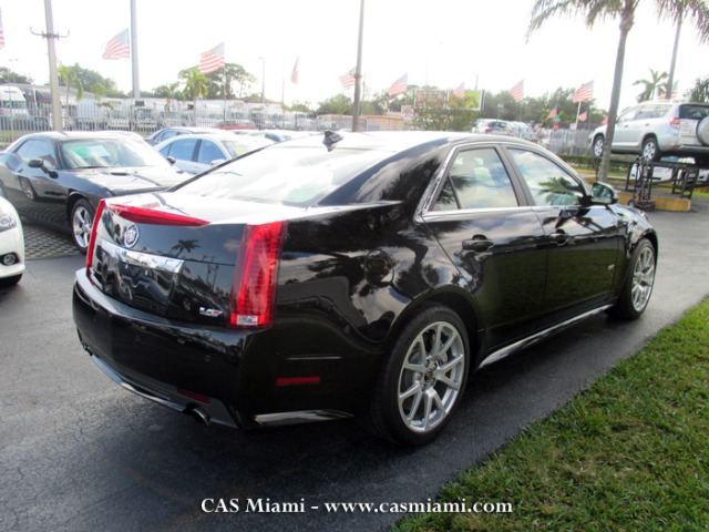 Cadillac CTS-V 2013 photo 3