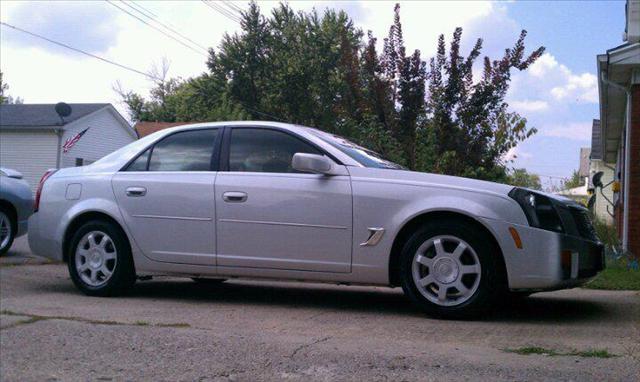 Cadillac CTS 2003 photo 2