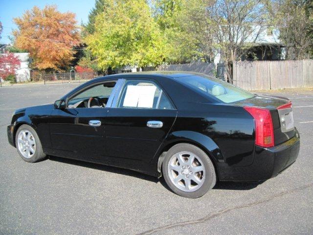 Cadillac CTS 2003 photo 3
