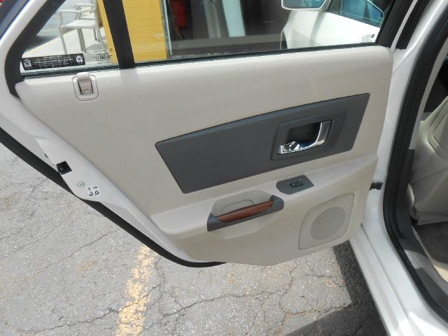 Cadillac CTS 2003 photo 14