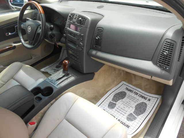 Cadillac CTS 2003 photo 9