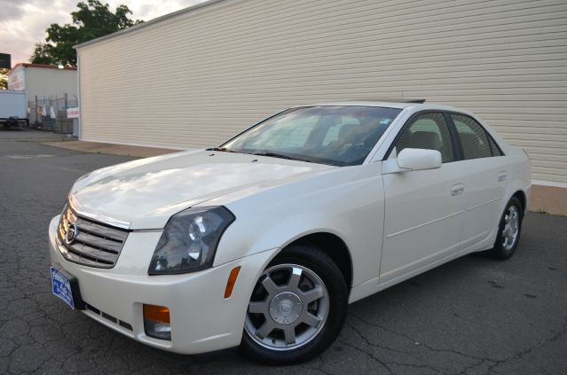 Cadillac CTS 2003 photo 2