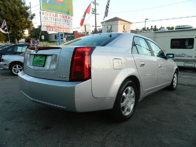 Cadillac CTS 2003 photo 2