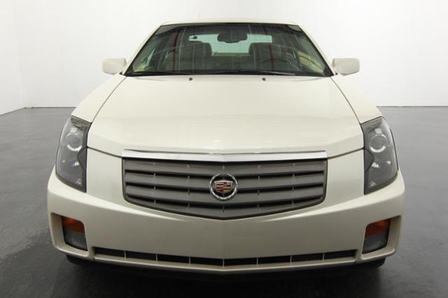 Cadillac CTS 2003 photo 2