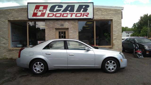 Cadillac CTS 2003 photo 2