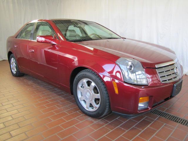 Cadillac CTS 2003 photo 2