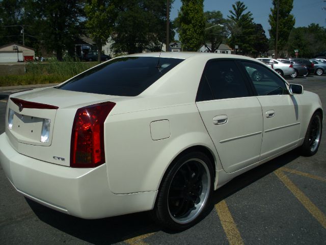 Cadillac CTS Base Sedan