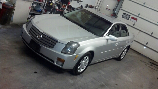 Cadillac CTS 2003 photo 2