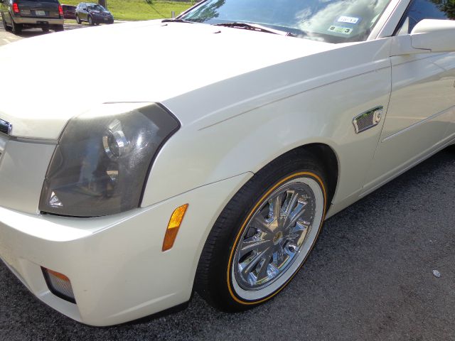 Cadillac CTS 2004 photo 3
