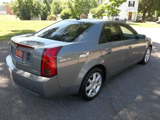 Cadillac CTS 2004 photo 2