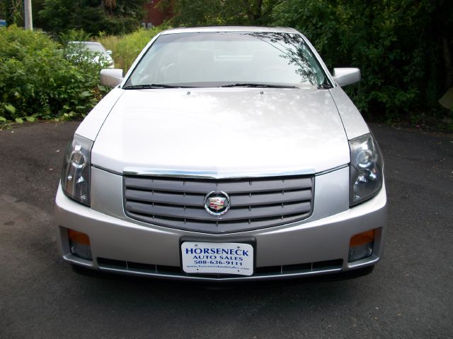 Cadillac CTS 2004 photo 2