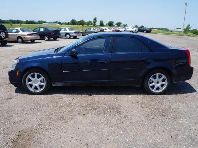 Cadillac CTS 2005 photo 2