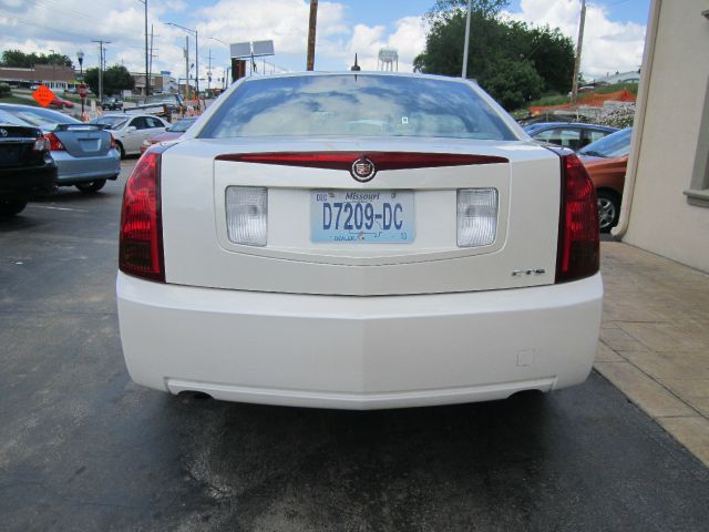Cadillac CTS 2005 photo 11