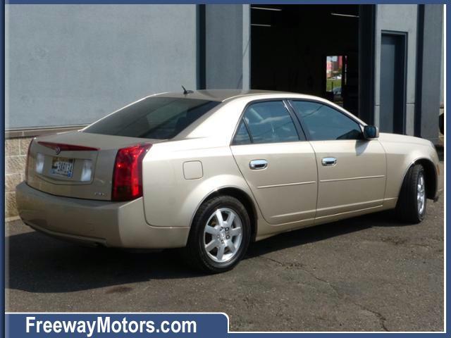 Cadillac CTS 2005 photo 1